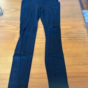 Black Athleta girl leggings with pockets